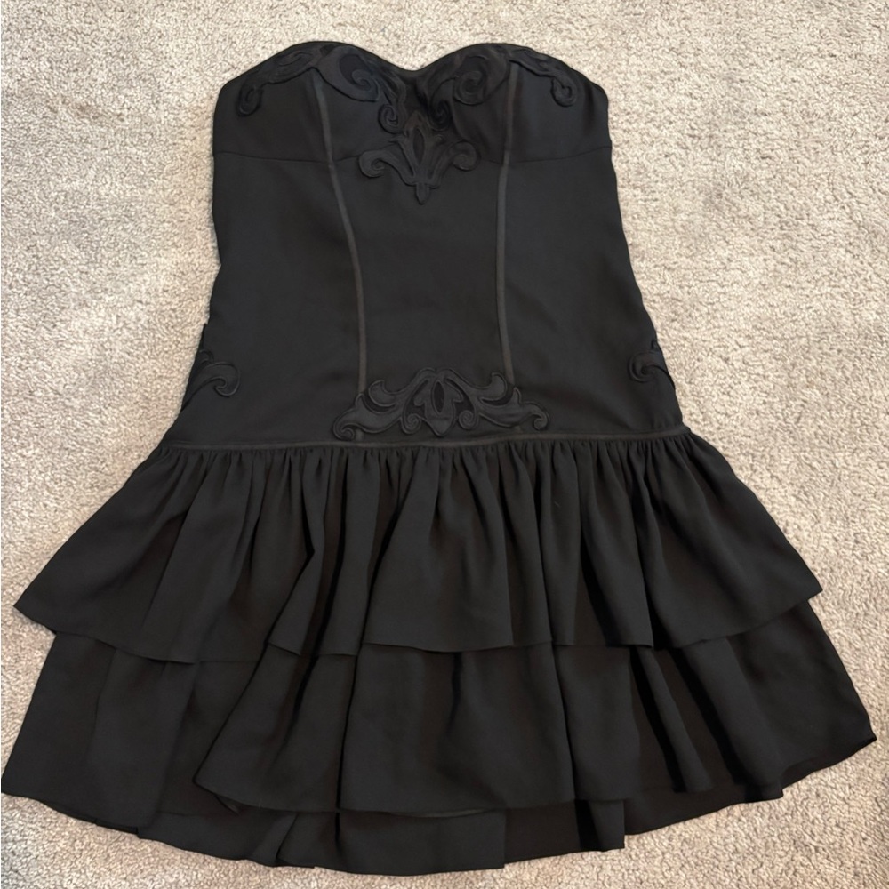 GUESS Black Strapless Tiered Ruffle Dress